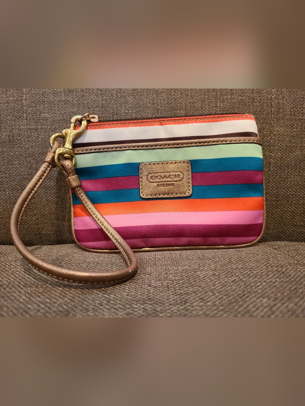 Coach legacy Wristlet y2k